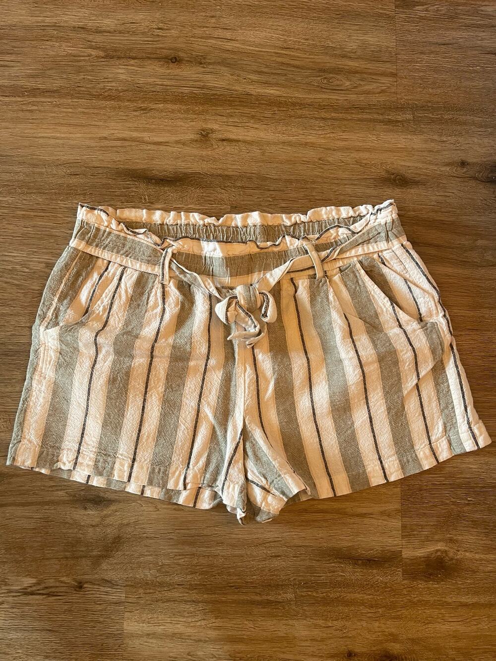 Jolt Striped Shorts Tan & Sage Green Size Large